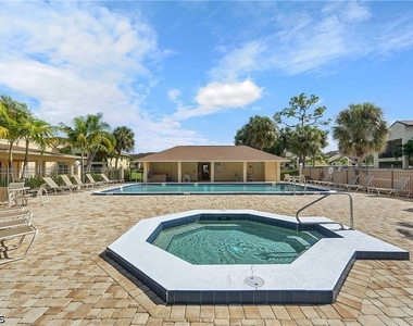 8474 Charter Club Circle - Photo Thumbnail 30
