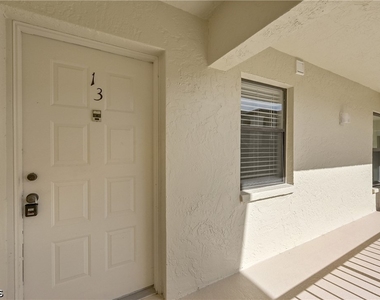 8474 Charter Club Circle - Photo Thumbnail 4