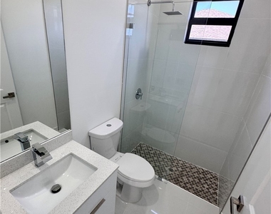 4206 Nw 32nd Lane - Photo Thumbnail 18