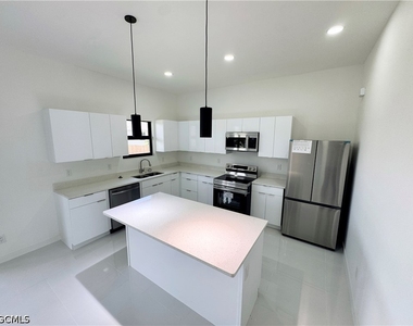 4206 Nw 32nd Lane - Photo Thumbnail 6