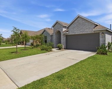4714 Jasmine Heather Lane - Photo Thumbnail 1