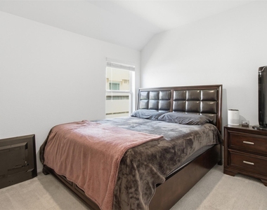 4714 Jasmine Heather Lane - Photo Thumbnail 14