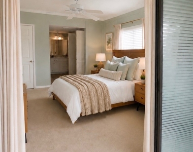 5765 Trailwinds Drive - Photo Thumbnail 9