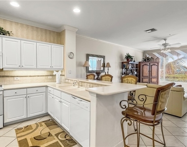 9121 S Southmont Cove - Photo Thumbnail 4