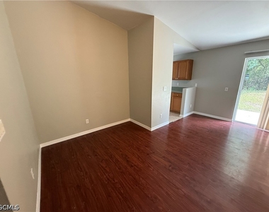 4425 29th Street Sw - Photo Thumbnail 2