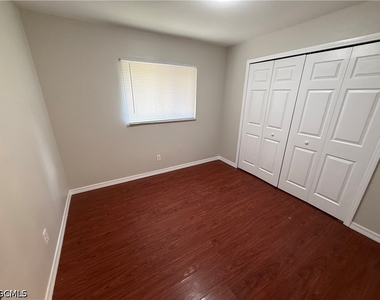 4425 29th Street Sw - Photo Thumbnail 4