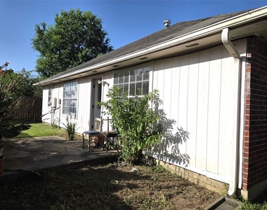 17006 Dusty Mill Drive E - Photo Thumbnail 37