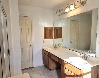 17006 Dusty Mill Drive E - Photo Thumbnail 35