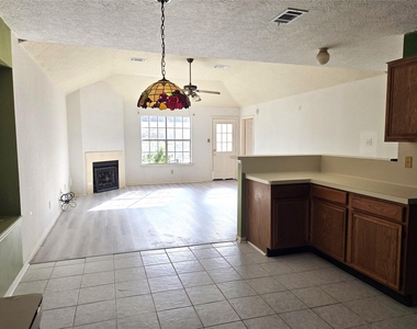 17006 Dusty Mill Drive E - Photo Thumbnail 13