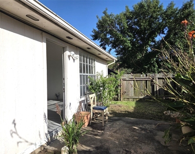 17006 Dusty Mill Drive E - Photo Thumbnail 36