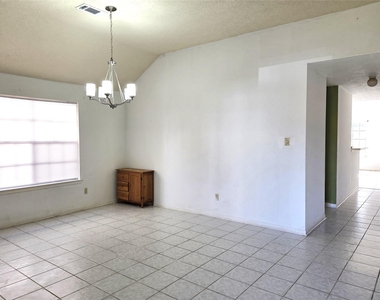 17006 Dusty Mill Drive E - Photo Thumbnail 4