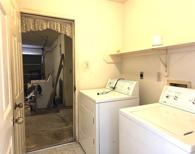 17006 Dusty Mill Drive E - Photo Thumbnail 19