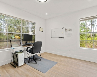 614 Canton Avenue - Photo Thumbnail 16