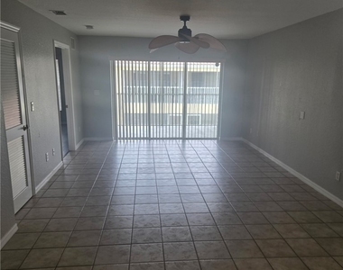 838 Sw 47th Terrace - Photo Thumbnail 3