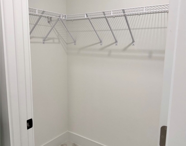 709 Ledge Street - Photo Thumbnail 18