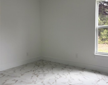 709 Ledge Street - Photo Thumbnail 13