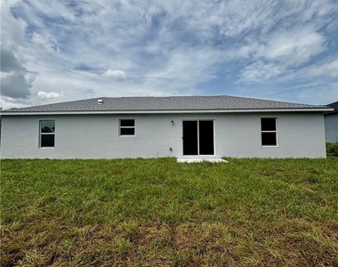 709 Ledge Street - Photo Thumbnail 3