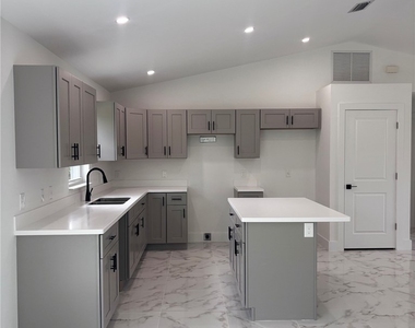 709 Ledge Street - Photo Thumbnail 24