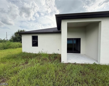 227 Ivan Avenue S - Photo Thumbnail 1