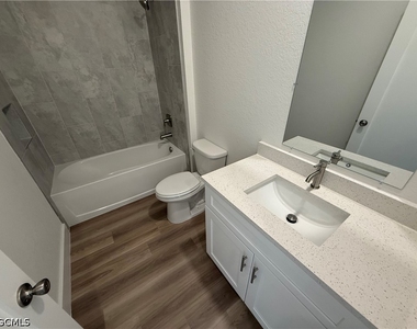 227 Ivan Avenue S - Photo Thumbnail 12