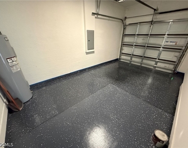 227 Ivan Avenue S - Photo Thumbnail 8