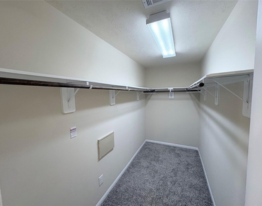 3721 Whisper Walk - Photo Thumbnail 9