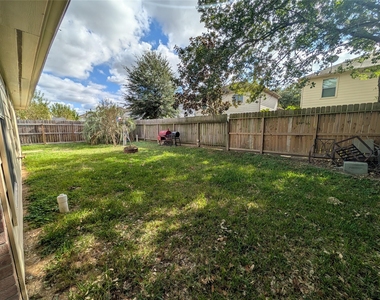 714 N Vista Drive - Photo Thumbnail 14