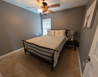 714 N Vista Drive - Photo Thumbnail 12