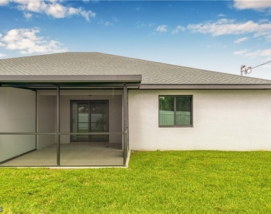3507 Sw Santa Barbara Place - Photo Thumbnail 22