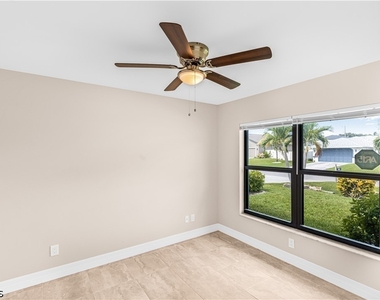 3507 Sw Santa Barbara Place - Photo Thumbnail 8