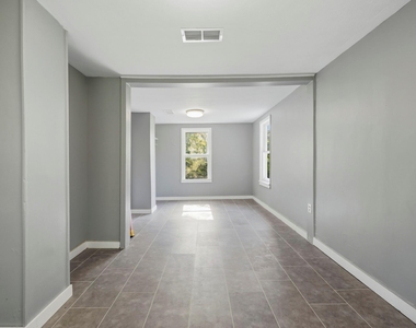 1912 Kansas Street - Photo Thumbnail 13