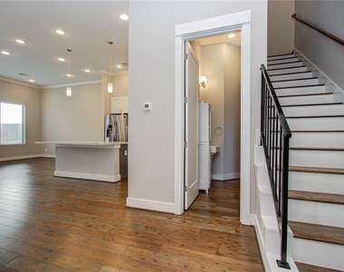 3516 Bastrop Street - Photo Thumbnail 7