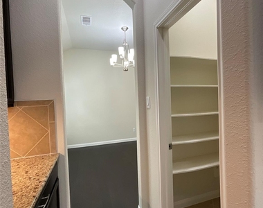 10022 Western Pine Trail - Photo Thumbnail 5