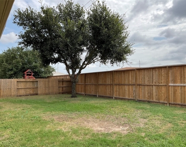 10022 Western Pine Trail - Photo Thumbnail 30