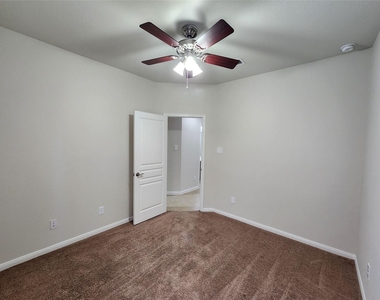 10022 Western Pine Trail - Photo Thumbnail 21