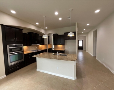 10022 Western Pine Trail - Photo Thumbnail 7
