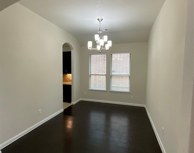 10022 Western Pine Trail - Photo Thumbnail 4