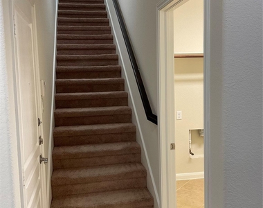 10022 Western Pine Trail - Photo Thumbnail 24