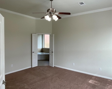 10022 Western Pine Trail - Photo Thumbnail 16