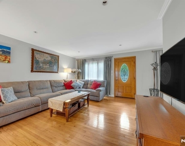 24 Cambridge - Photo Thumbnail 6