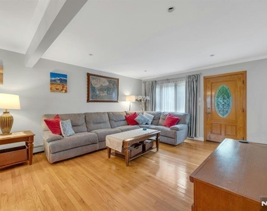 24 Cambridge - Photo Thumbnail 9
