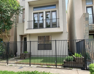 5231 Lillian Street - Photo Thumbnail 1