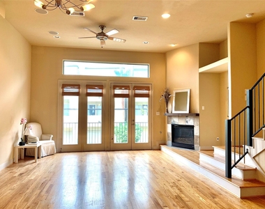 5231 Lillian Street - Photo Thumbnail 7