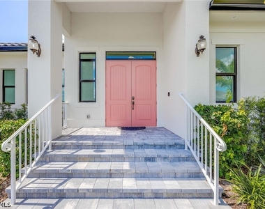 18457 Royal Hammock Boulevard - Photo Thumbnail 2