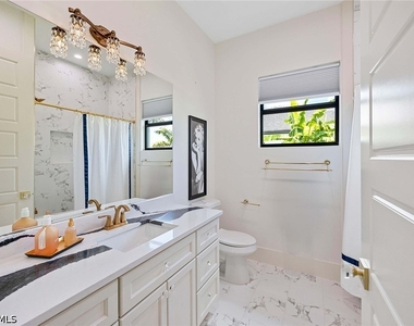18457 Royal Hammock Boulevard - Photo Thumbnail 18