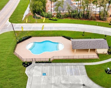 2704 Atlas Drive - Photo Thumbnail 15