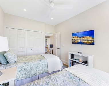 6770 Pelican Bay Boulevard E - Photo Thumbnail 15