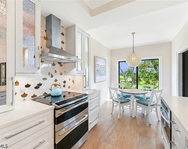 6770 Pelican Bay Boulevard E - Photo Thumbnail 7