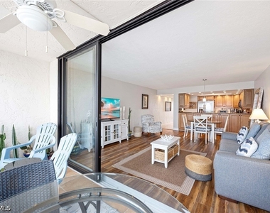 25810 Hickory Boulevard - Photo Thumbnail 3