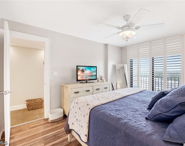 25810 Hickory Boulevard - Photo Thumbnail 15